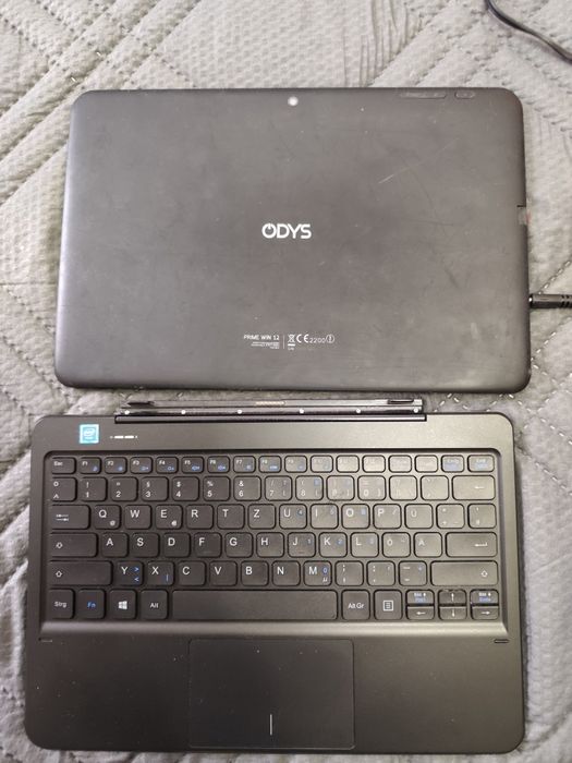 Лаптоп QDYS PRIME WIN 12 - 2 in 1_11.6"_Tablet PC & Docing Keyboard