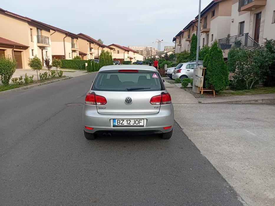 VOLKSWAGEN Golf 2011 — imagine 2