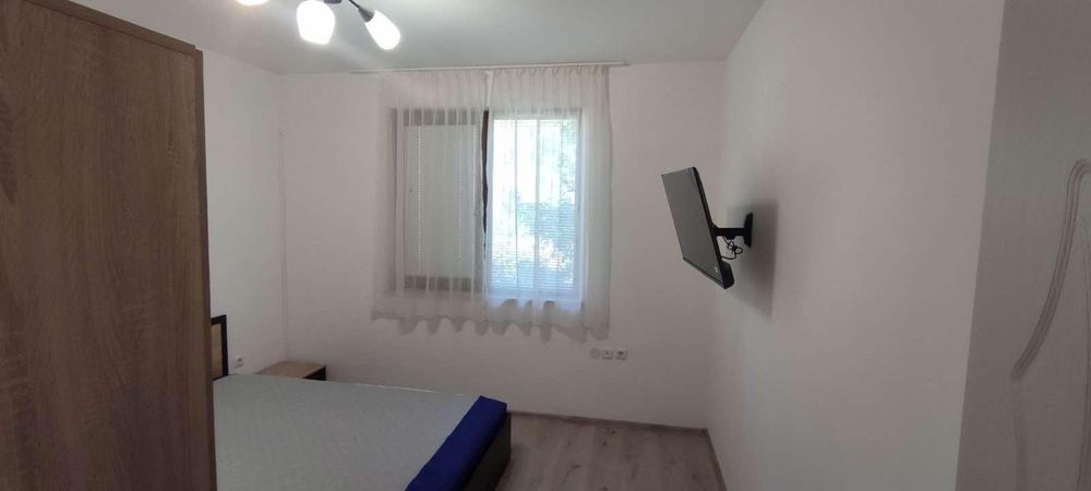 Дава се под наем Тристаен апартамент в Варна, Бриз - 80 кв.м за 766 € - Снимка #8