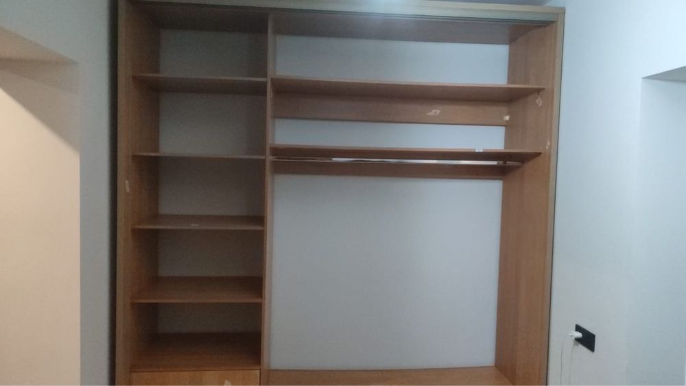 Гардеробный шкаф б/у