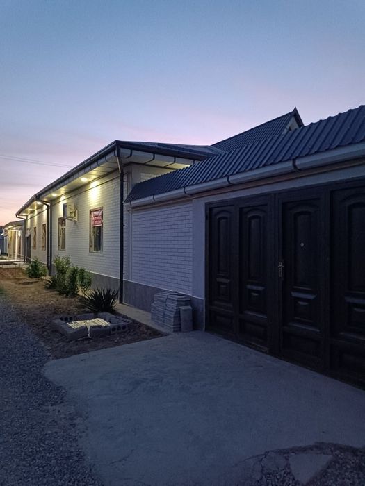 Srochna Xonabodda hovli sotiladi