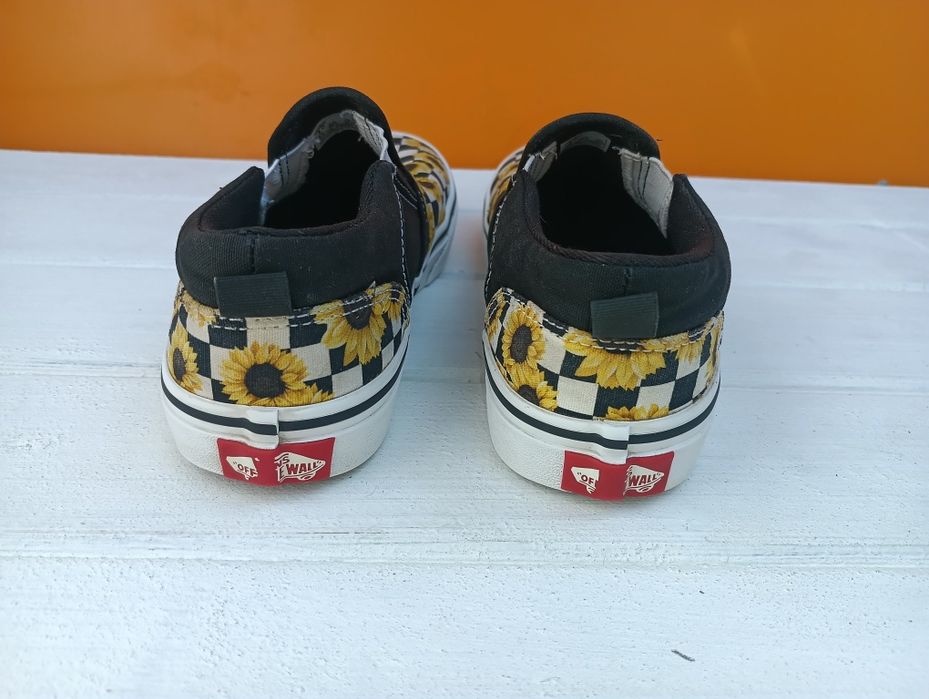 Vans слънчогледи N 35 - 22 лв