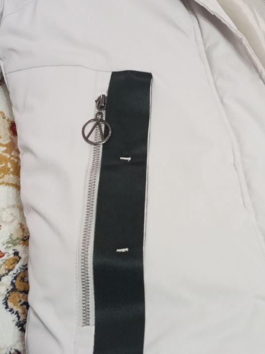 Продается зимная куртка.