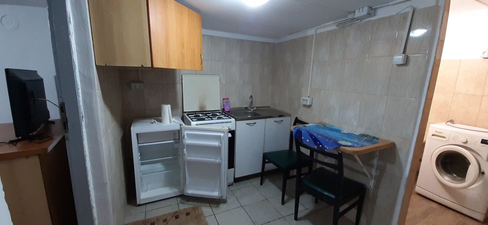 Închiriez chirie la casa