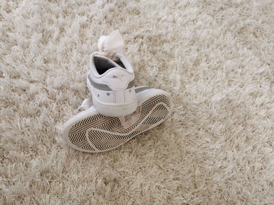 Adidasi puma fete piele mar 31