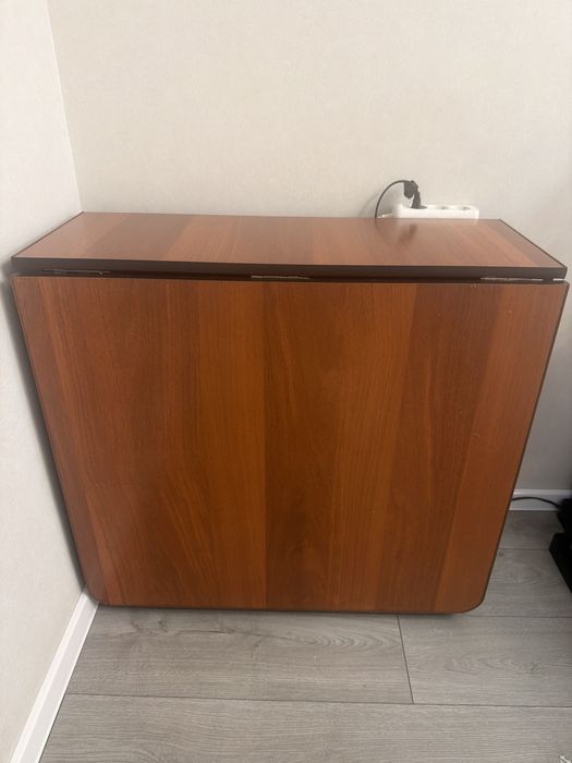 Продам стол-книжка