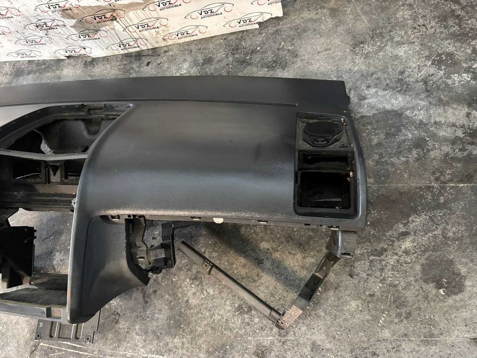 Plansa bord Volkswagen Touran an 2007