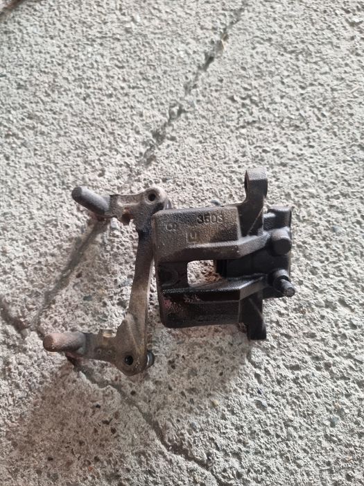 Задний  правый  суппорт outlander xl