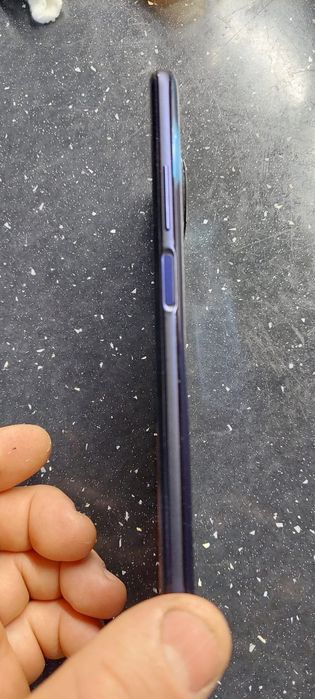 Телефон  XIAOMI .