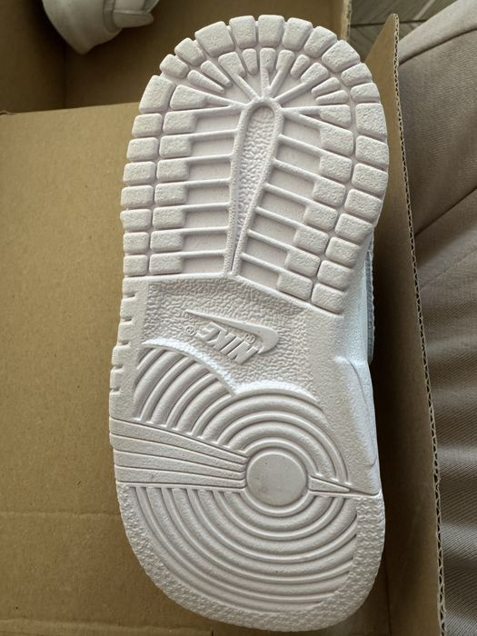 Nike кроссовки детские
