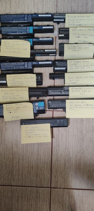Bateri diferite laptopuri