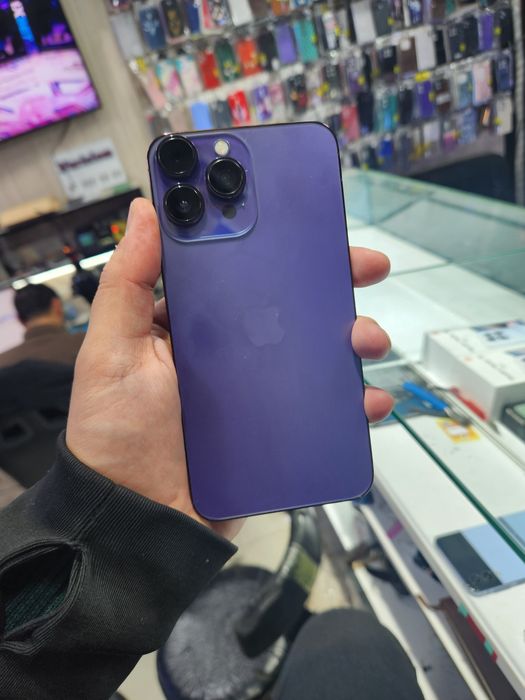 Iphone 14 Pro max Korpusida XSMAX va Samsung Galaxy Z flip4 keldi