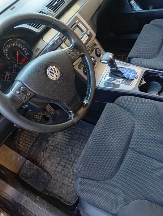 Vând Volkswagen passat 2l, diesel, automata