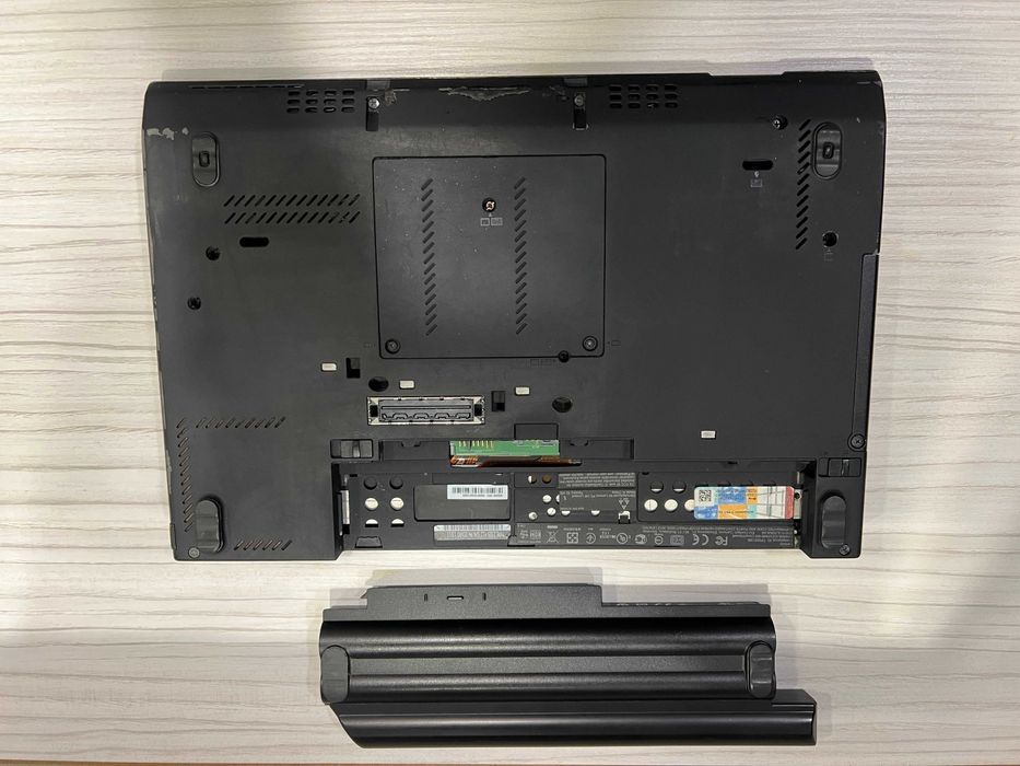 Lenovo ThinkPad X230 i5 - 3320M, 8 GB RAM, 12,5 '' (инча)