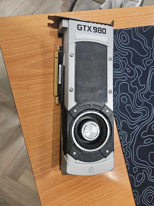 Видеокарта GTX 980 TiTAN