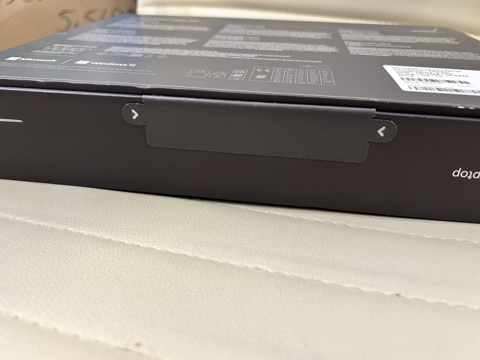 Ultrabook Microsoft Surface 13.8” Copilot+ PC 7th Edition Laptop Sigilat ! Nou ! 0 sec