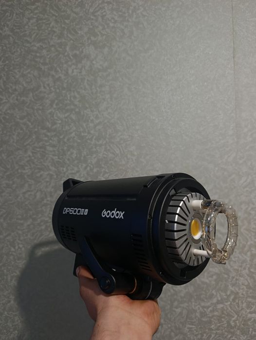 Продам фотоаппарат профессиональный