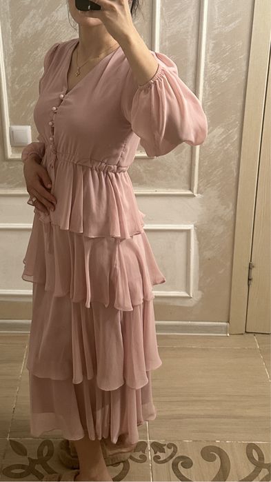 Женское красивое платье