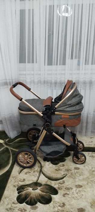 Детская коляска.