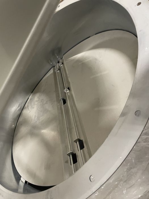 Корпус с възвратни клапи за въздух