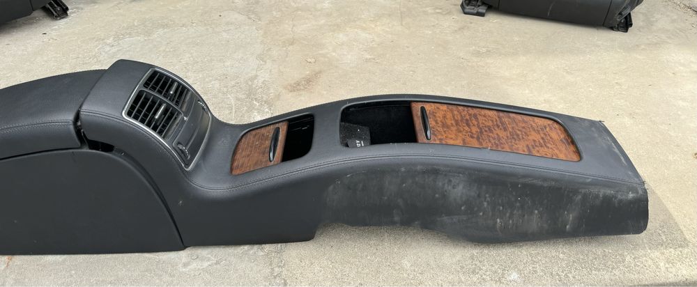 Черен кожен подлакътник преден и заден за Mercedes CLS W219