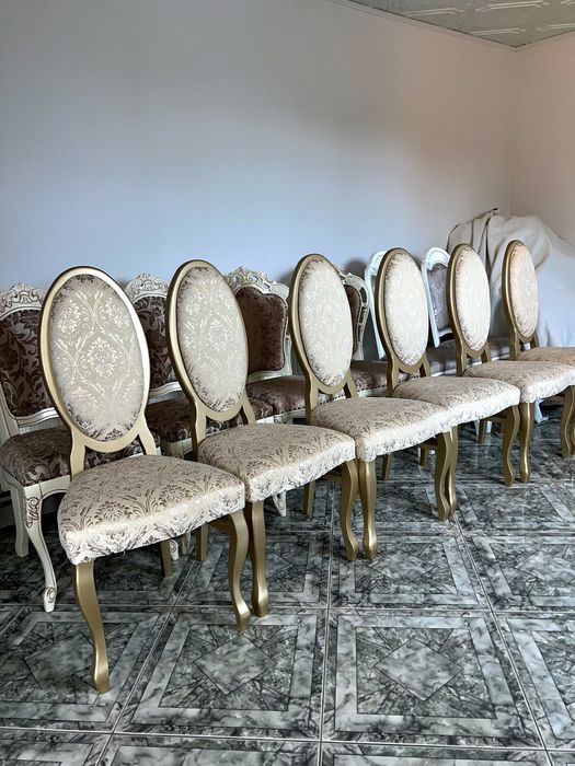 Scaune de stofa aurie bucatarie sau living noi