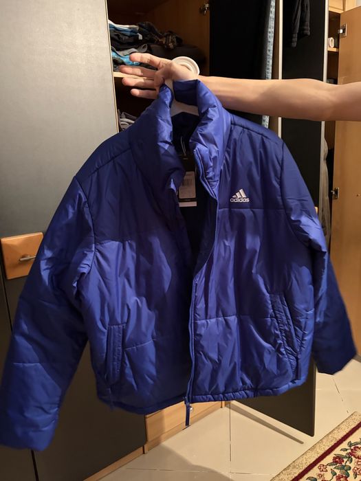 Продам куртку adidas