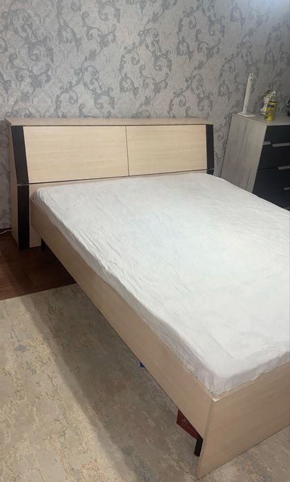 Спальный гарнитур