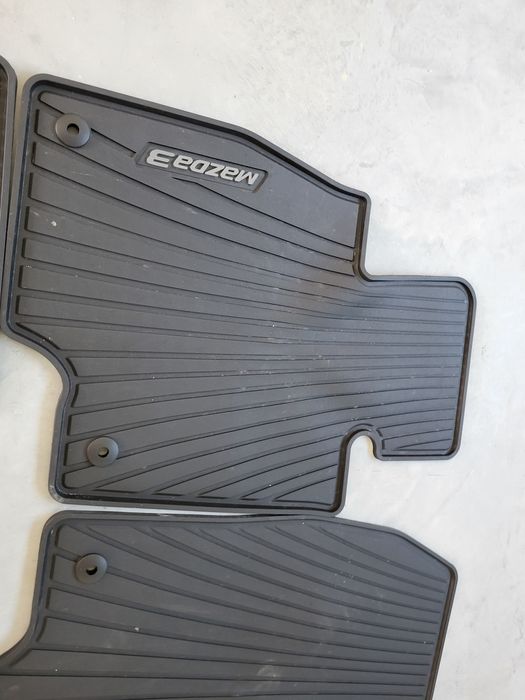 Гумиени Стелки Mazda 3