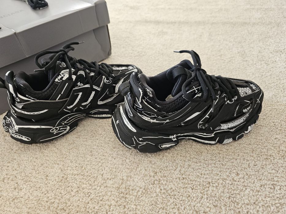 Balenciaga Track