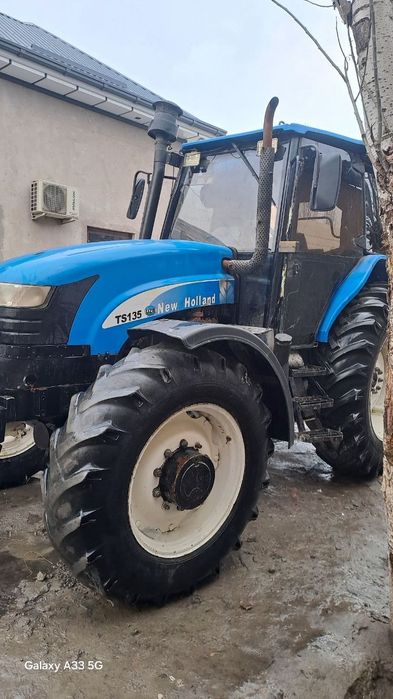 Traktor sotiladi ts 135