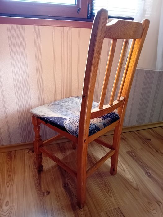 Кухненски столове