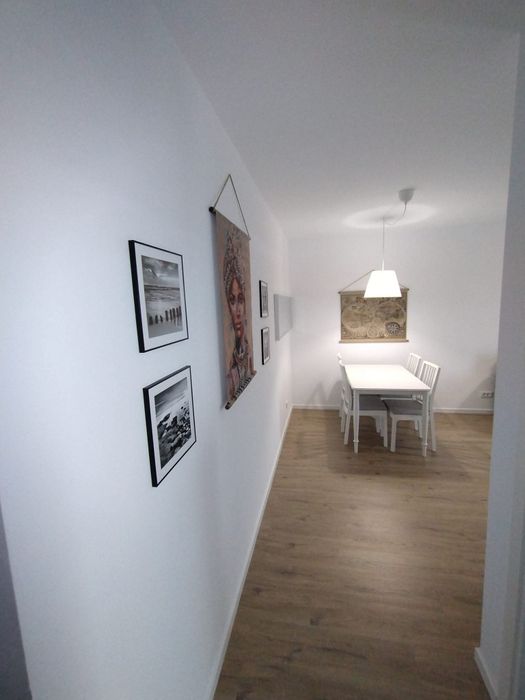 Închiriez apartament cu două camere în Estoria cyti