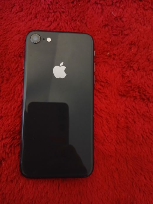Iphone 8 cu ceva probleme