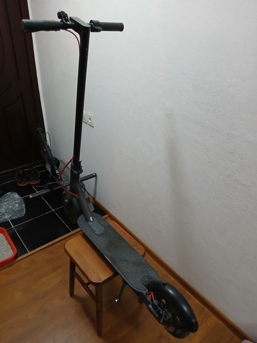 Электросамокат Xiaomi m365pro