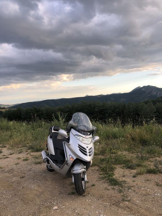 Vand scuter kymco grand dink 125cc