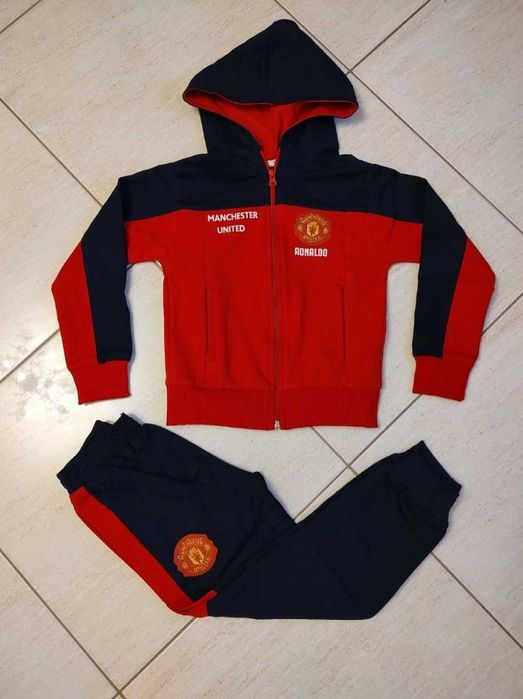Спортен анцуг роналдоМанчестър футбол есен 2023г модел  CR7