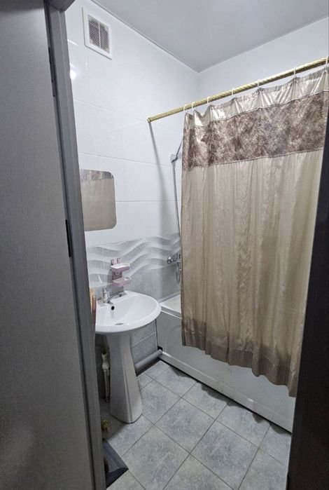 Sergeli 9 hudud 3*4 xona kvartira oilaga