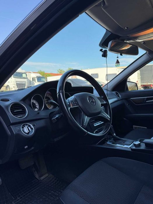продавам Mercedes C-class W204