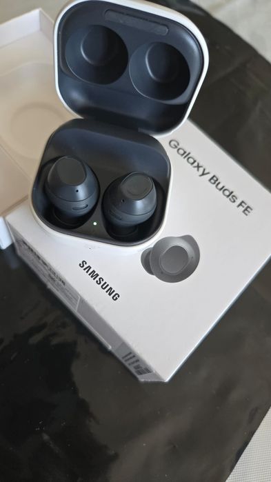 Продам новые наушники