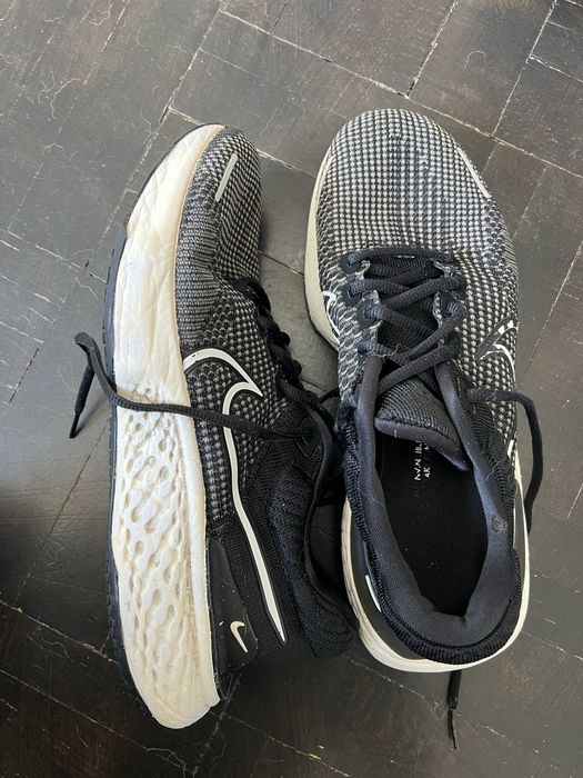 Vand Nike Zoomx Invincible 2