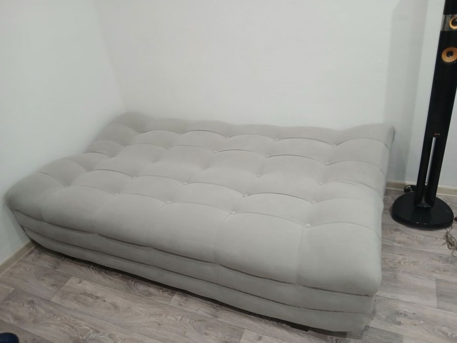 Продам диван в отличном состоянии