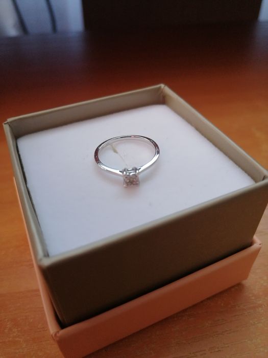 Inel, aur alb, 18k (poza cu factura/garantia), diamante(nu zirconiu)