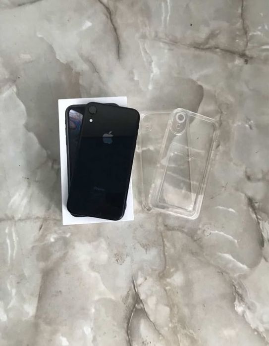 Айфон хр       .