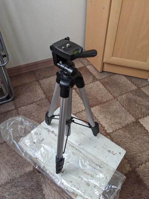 трипод для фото и видео