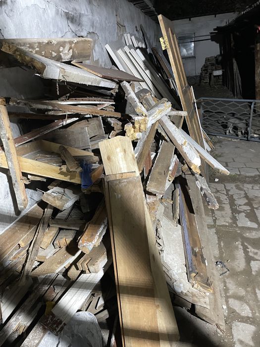 Дрова доски  двери бесплатно