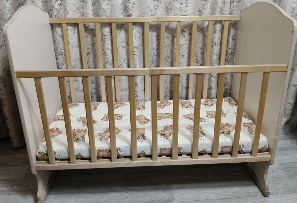 Детская кровать б/у