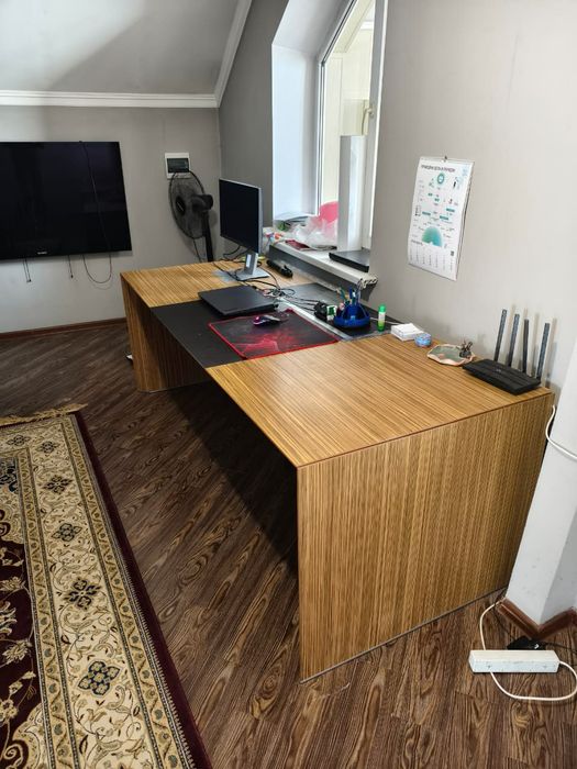 Продам офисный стол