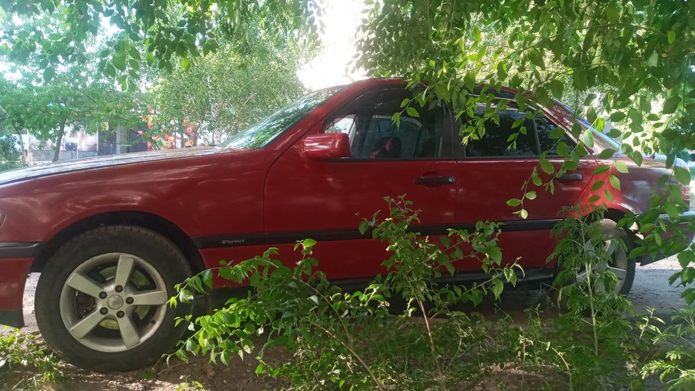 Продам срочно двигатель 111