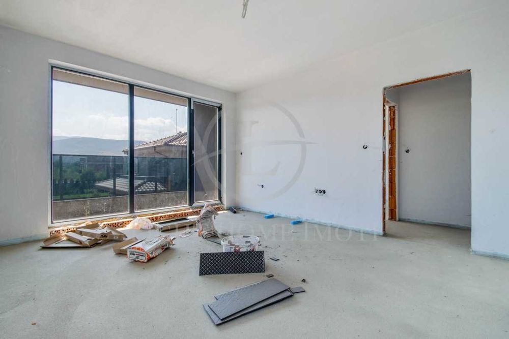 Реф. 2741 Уникална двуетажна къща с двор гараж и паркомясто Беломорски